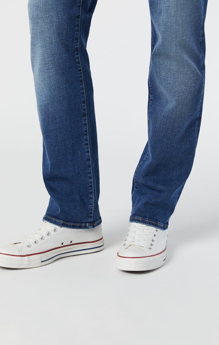 Zach Straight Leg Jeans