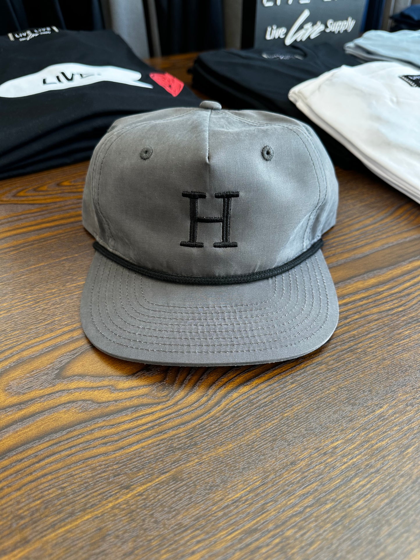 Essence Cap - Dark Gray