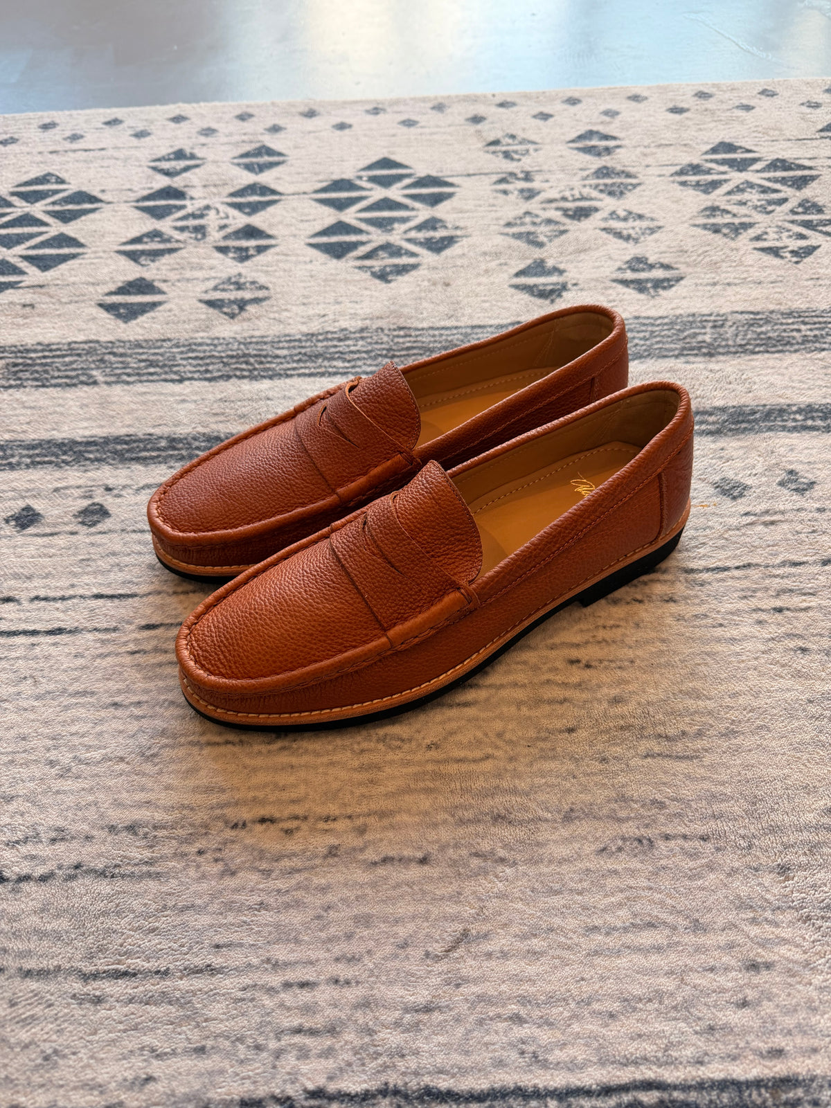 Worchester Bison Penny Loafer – Tan