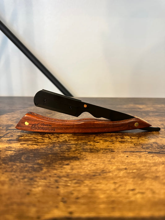 Straight Razor – Cherrywood Handle