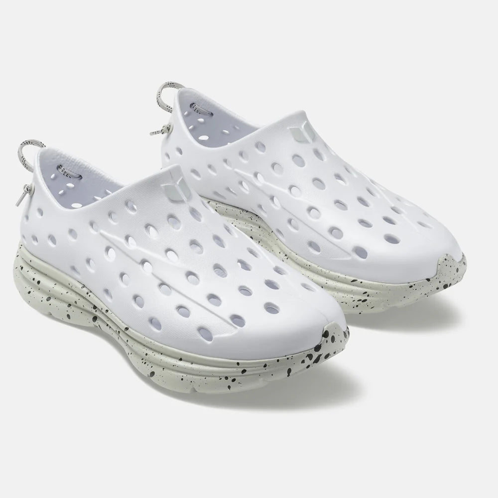 White Kane Recovery Shoes with speckled sole on a white background
