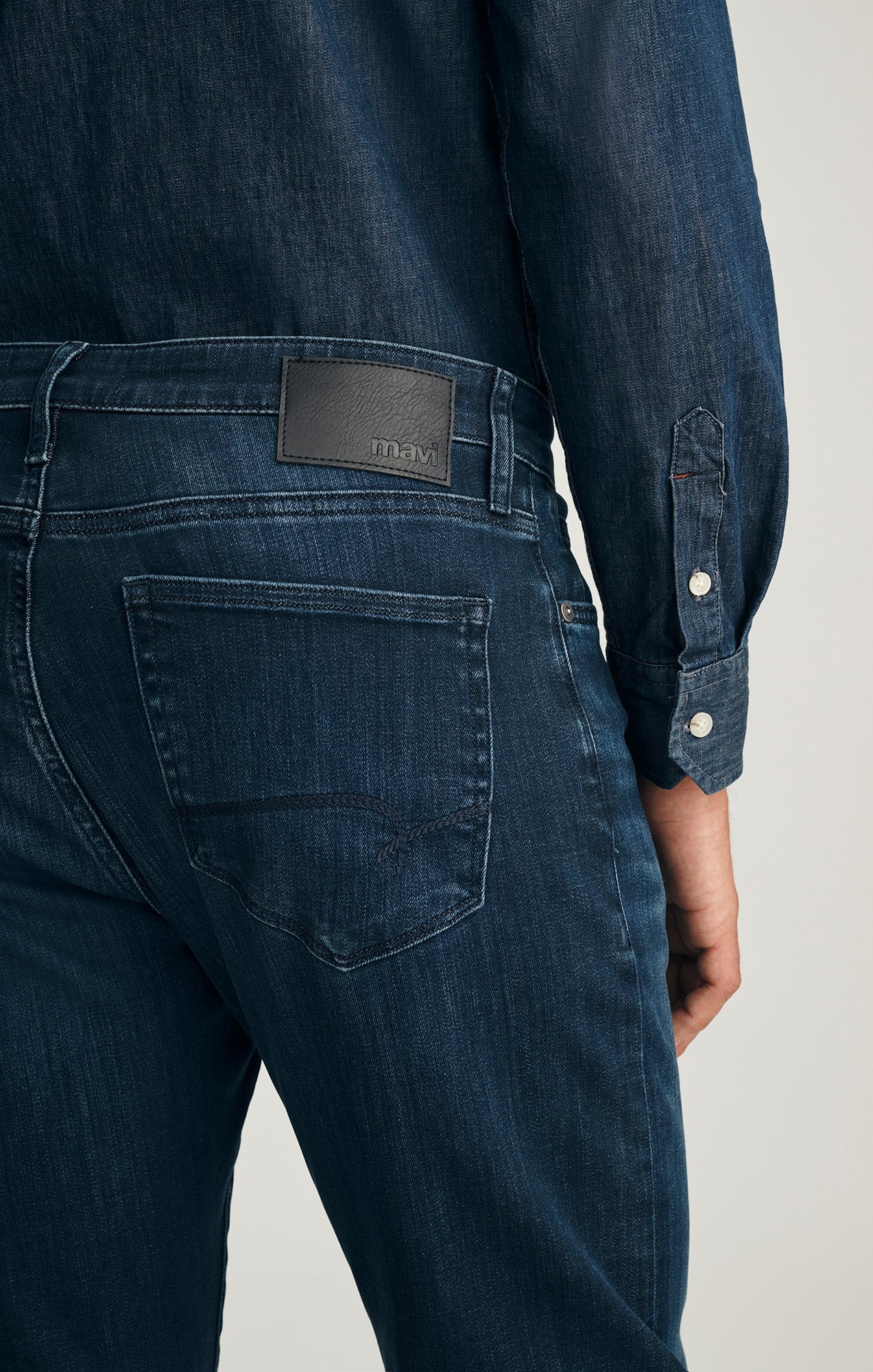 Zach Straight Leg Jeans