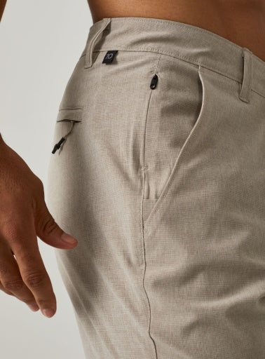 Dynamic 7" Hybrid Short in Putty by 7Diamonds – image 2