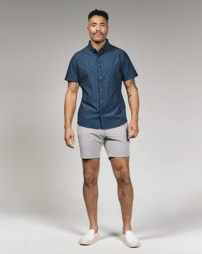 Dynamic 7" Hybrid Short in Grey by 7Diamonds – image 4