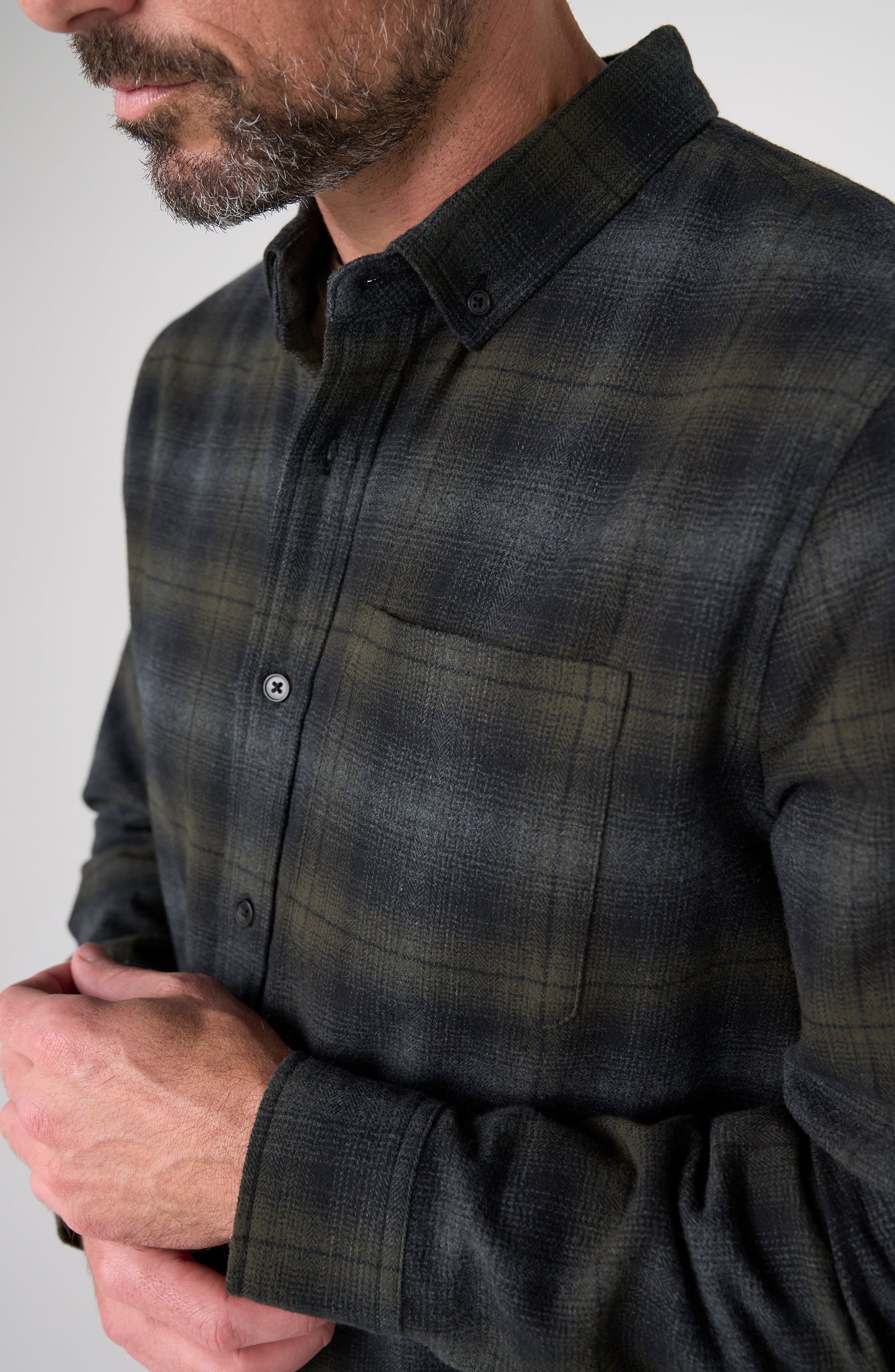 Long-Sleeve Button-Up Shirt – Olive/Black/Grey Multi