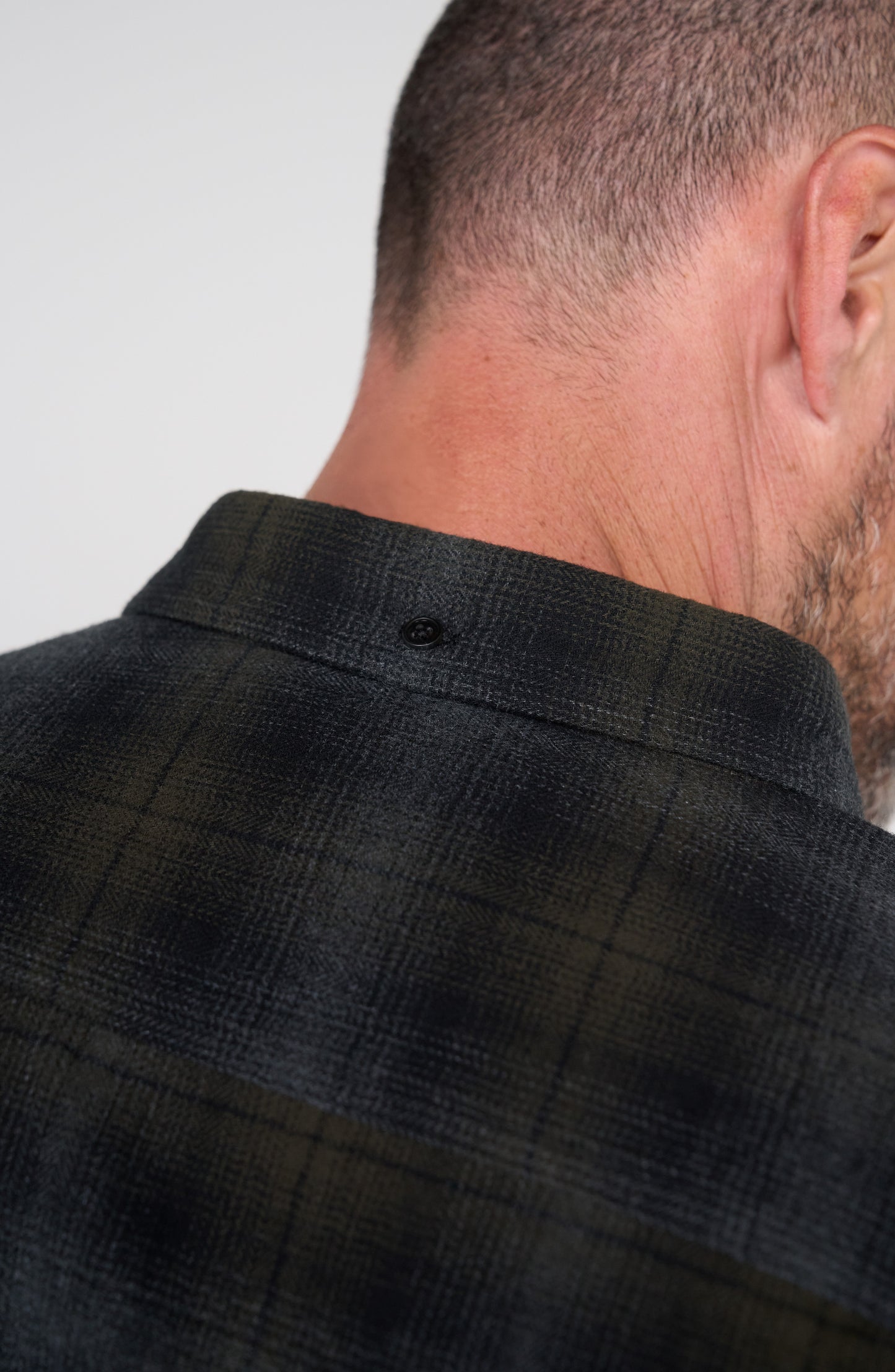 Long-Sleeve Button-Up Shirt – Olive/Black/Grey Multi