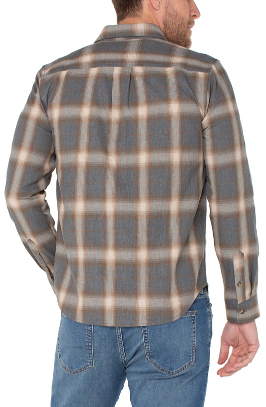 Long-Sleeve Double Pocket Button-up Shirt